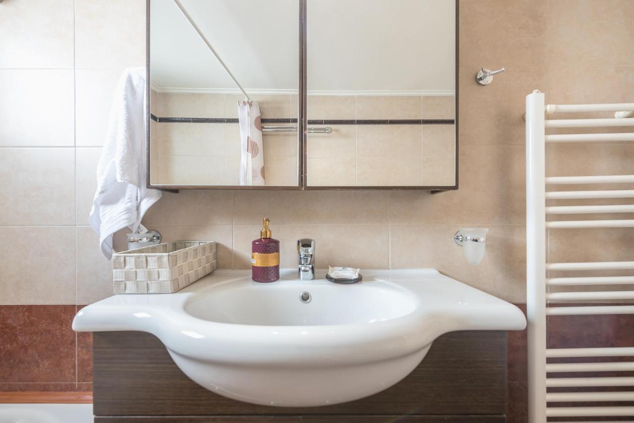 Lighthouse Apartment In The Heart Of Athen Eksteriør billede