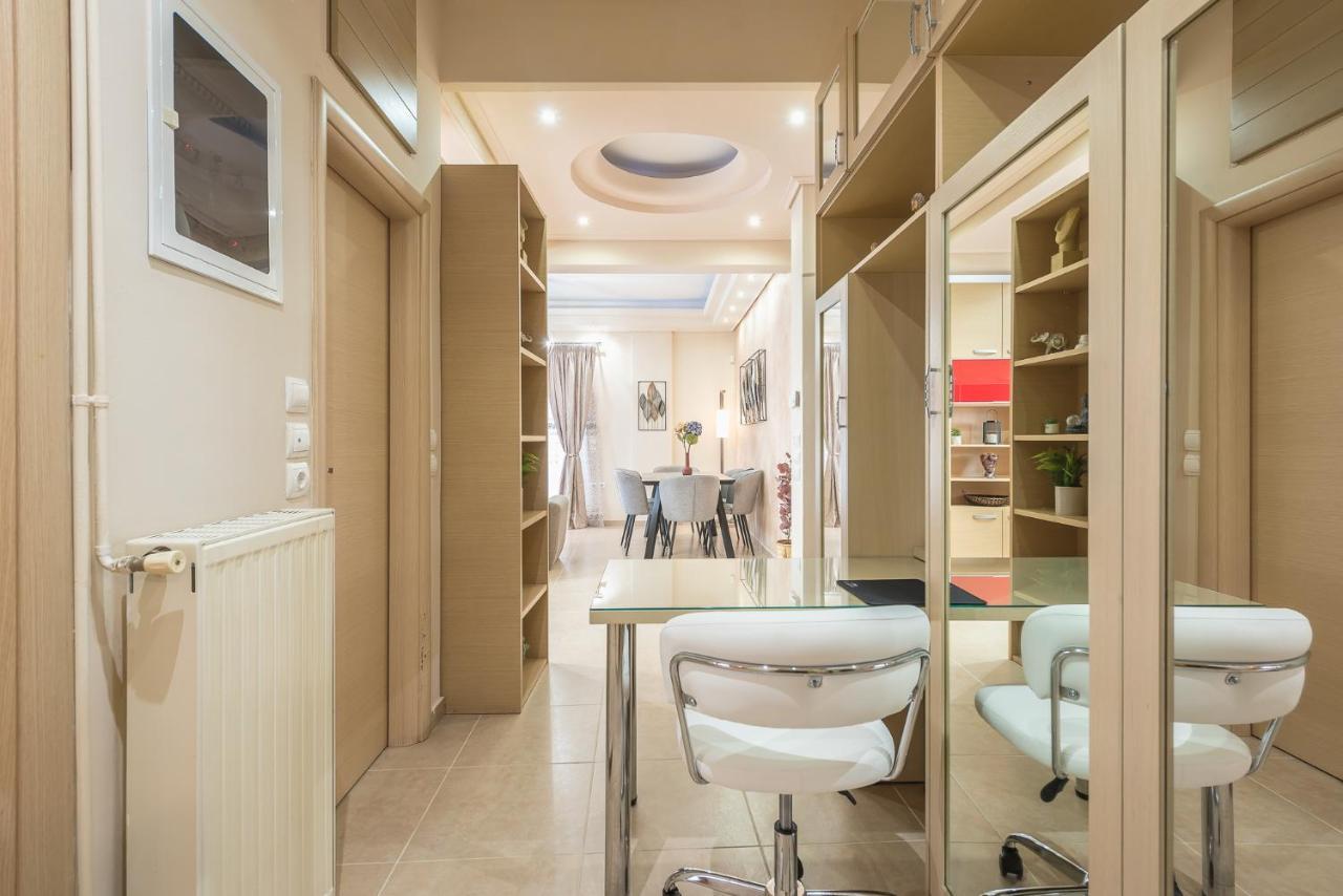Lighthouse Apartment In The Heart Of Athen Eksteriør billede